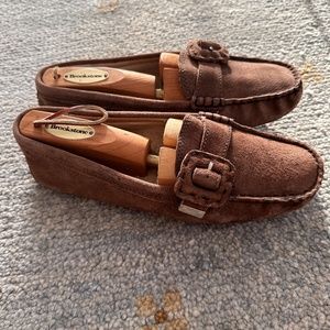 Ugg Moccasin Size 8.5 Brown Suede